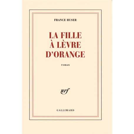 La fille à lèvre d'orange