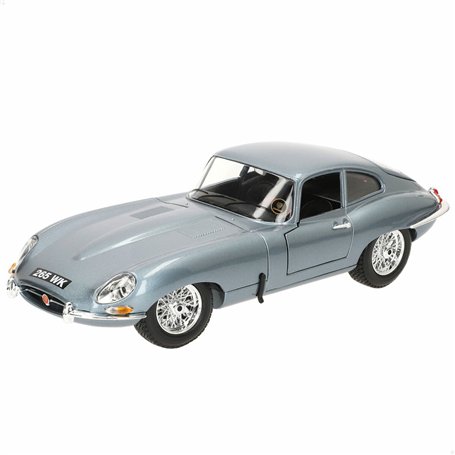 Voiture Bburago GT-Jaguar "E" Coupe (1961) 1:18