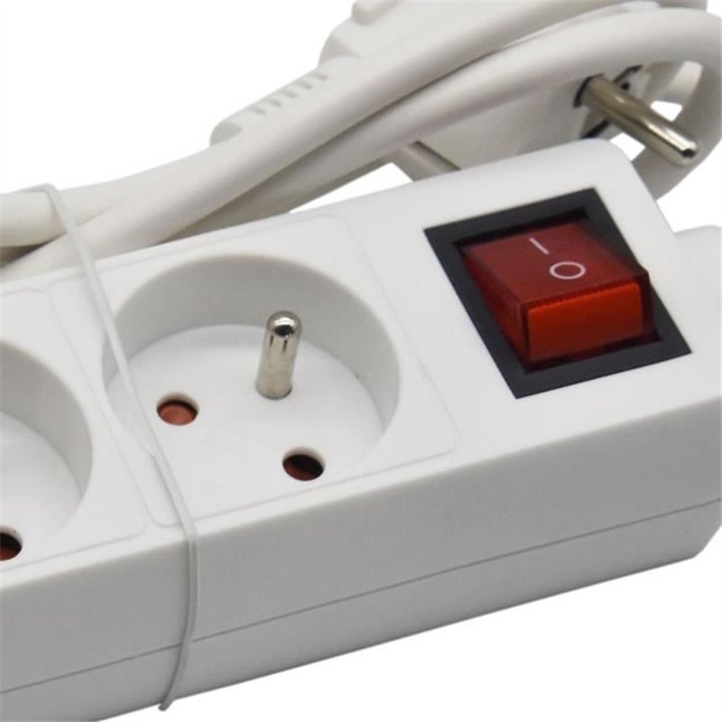 Image secondaire de Bloc ménager - GAO - 3 prises 2P+T - Avec interrupteur, conforme NF