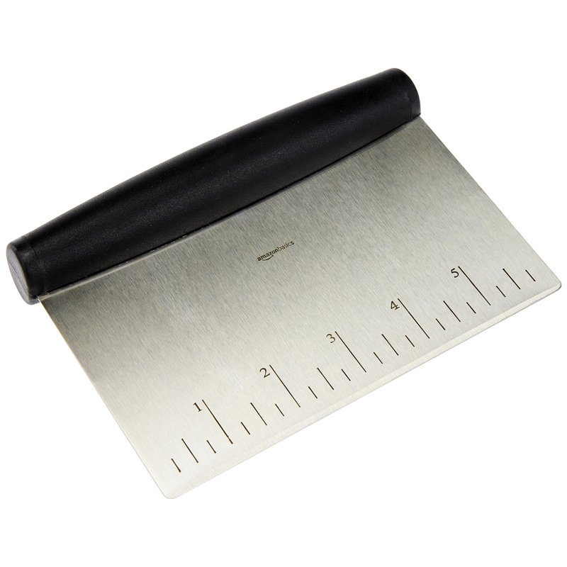 Amazon Basics Coupe pâte de boulanger en acier inoxydable, 15.5 cm, Noir, Argenté