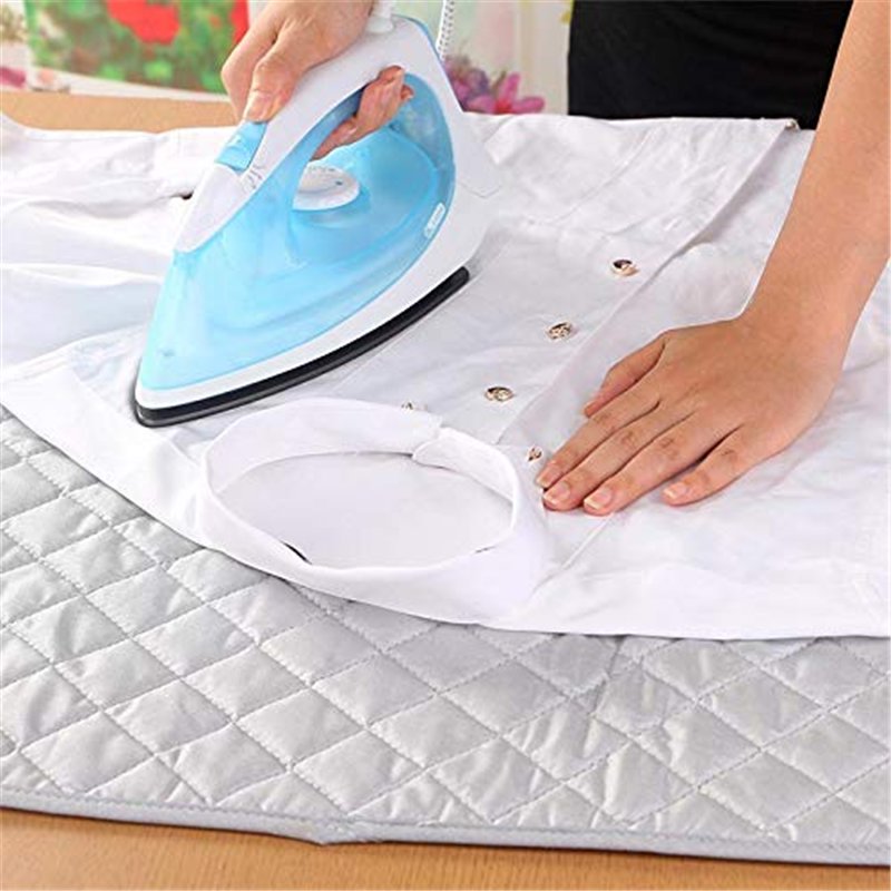 Image secondaire de SHOP-STORY - Tapis Nappe de Repassage Portable et Antidérapant pour Les Voyages Plus Besoin de Table à Repasser 85 x 48 cm