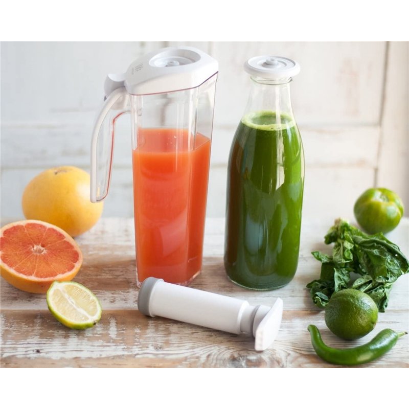Image secondaire de PIKA - Kit de conservation sous vide pour jus de fruits et légumes : Carafe sous vide 1L + pompe + couvercle universel taille S