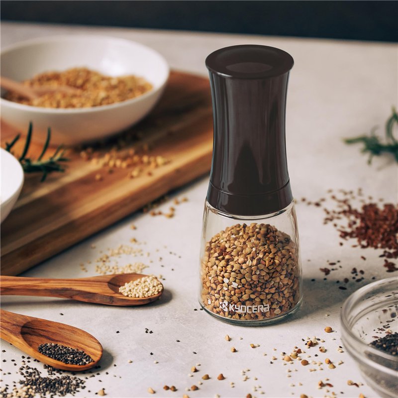 Image secondaire de KYOCERA Kitchen Products Moulin à graines avec broyeur en céramique, réglable de gros à fin, récipient en verre, marron, CM-20C 