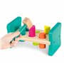 B. toys by Battat BX1762Z - Colorful Pound & Play - Banc en Bois à Marteler pour Insérer les Piquets dans les Formes Leurs Corre
