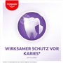 Colgate Max White Purple Reveal Lot de 4 flacons de rinçage buccal de 500 ml – Notre pouvoir violet pour des dents plus blanches