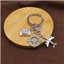 EMSea 2pcs Porte-clés Forme Avion Passeport Caméra Terre Boussole Pendentif à Breloque Ornement Porte-clés en Métal Décoration p