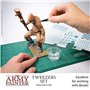 The Army Painter | Tweezers Set | Lot de Deux Pinces : Une à Bout Plat et Une à Bout Pointu, adaptées à l’Assemblage de Figurine