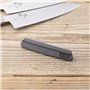 KAI Guide d'affûtage pour pierres à aiguiser, guide d'angle pour lames à rectification symétrique, nylon 10 x 1,6 cm - hauteur d