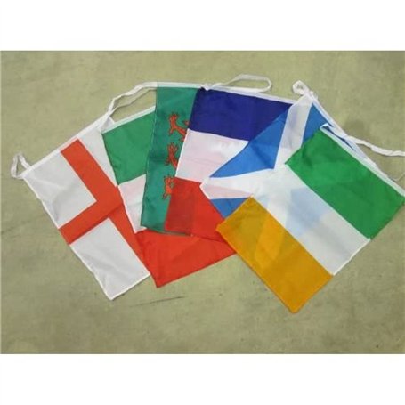 AZ FLAG - Guirlande Drapeau Tournoi des 6 Nations de Rugby - 4 Mètres avec 6 Drapeaux Six Nations De 45x30 cm - Fanions 100% Pol
