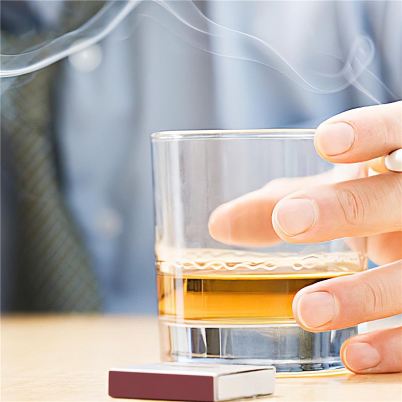 Pot de Rouge à Lèvres avec 3 Pelles et Burette