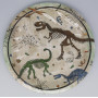 Vaisselle de fête sur le thème archéologique des dinosaures, avec assiettes en carton, serviettes en papier, gobelets en carton