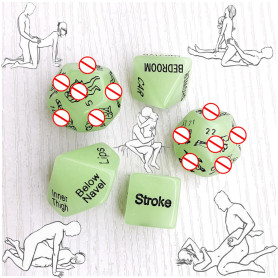 KaMieeg Multifonctionnel Confortable Et Lisse 5pcs Vert Glow-in-The-Dark Jeu Sport Dé avec Motif De Gravure Claire-K3. KaMieeg Multifonctionnel Confortable Et Lisse 5pcs Vert Glow-in-The-Dark Jeu Sport Dé avec Motif De Gravure Claire-K3.