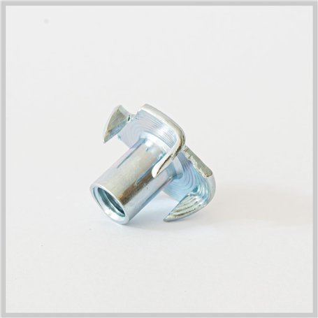 Buki France Cadre à Dessins Enfant +3 Ans – Expose et Range Jusqu’à 50 Dessins A4 – Format 24x33 cm – À Poser ou Suspendre – Séc