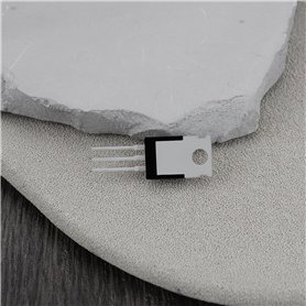 résistante à l'eau et à la lumière