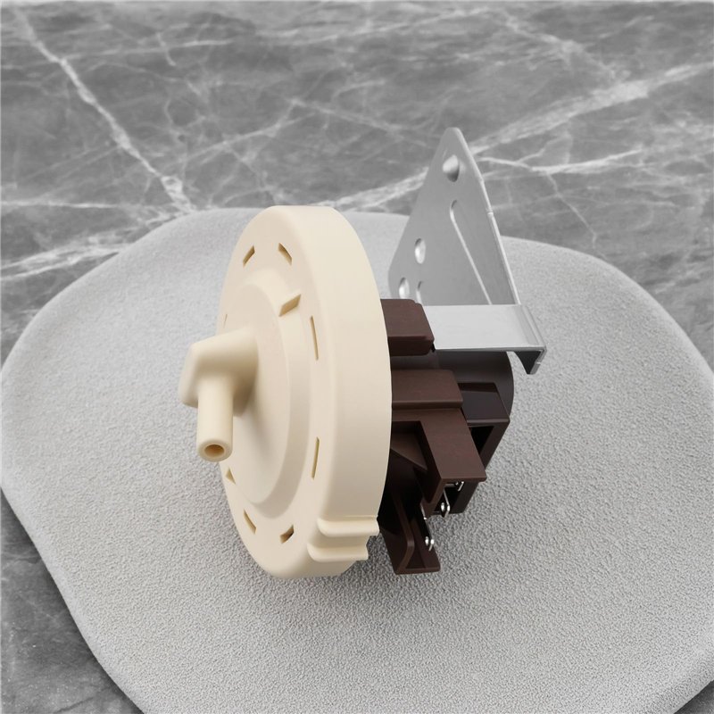 YINETTECH Lot de 2 roulements à billes de rechange 210034-7 607-2RS compatibles avec les roulements à gorge profonde Makita 9557