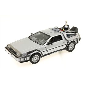 Welly - 22441W - Véhicule Miniature - Modèle À L'Échelle - De Lorean Back To The Futur Ii - Echelle 1/24 Welly - 22441W - Véhicule Miniature - Modèle À L'Échelle - De Lorean Back To The Futur Ii - Echelle 1/24