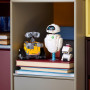 LEGO | Disney et Pixar Wall-E et Eve - Set de Construction pour Adulte - Maquette à Exposer - Robots en Briques avec Figurines d