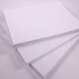 Lot de 100 feuilles de papier cartonné A6 blanc brillant 180 g/m² 230 microns pour travaux manuels