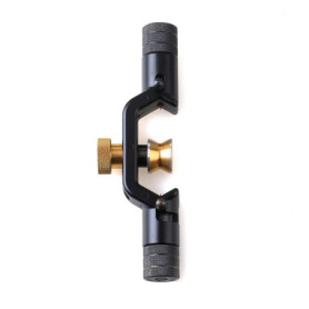 Pince à dénuder et couper pour câbles blindés 8-28 mm