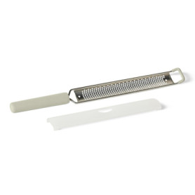 Zesteur et Râpe à Agrumes Amazon Basics avec Manche Ergonomique