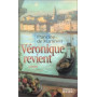Véronique revient