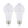 Focenat 2 Ampoules LED E27 9W Detecteur de Mouvement PIR, 220V, Lumière Blanche, Détection 120°, Allumage Automatique Nuit, Écon