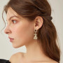 Beebeecraft 1 boîte de 20 Clous d'oreilles avec Boucle Plaqués Or 18 carats 316 Anneaux Torsadés en Acier Inoxydable Chirurgical