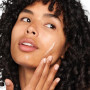 Clinique Moisture Surge Soin Auto-Réhydratant 100H à l'Acide Hyaluronique + Bio-Ferment d'Aloe Vera Tous types de peaux | Crème
