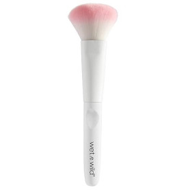 wet n wild – Blush Brush – Pinceau très doux pour blush - Application précise - Produit Vegan - 100% Cruelty Free - Produit Vega