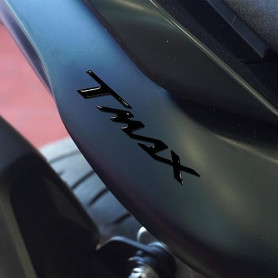 labelbike - 2 Autocollants 3D Moto Scooter Écrit TMAX en Résine Compatible avec Yamaha TMAX 560 2022-2024 - Couleur Noir